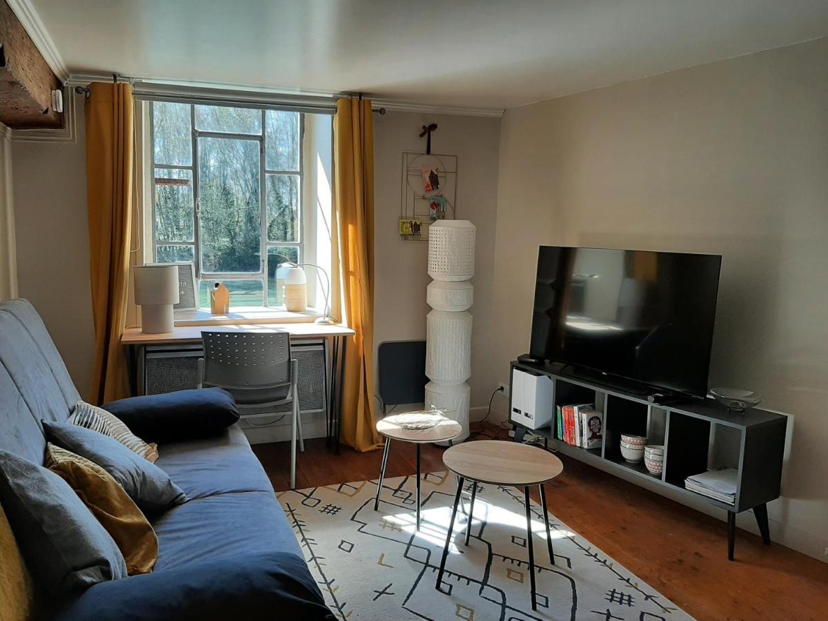 Dans Moulin Au Bord De L'Eau, Appartement Chaleureux Saint-Pryvé-Saint-Mesmin Esterno foto