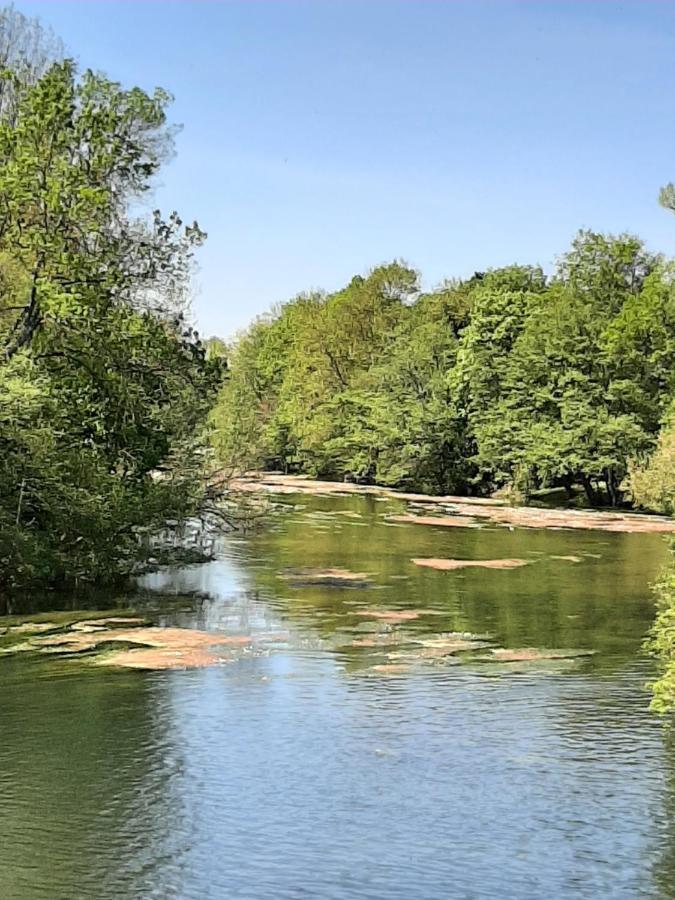 Dans Moulin Au Bord De L'Eau, Appartement Chaleureux Saint-Pryvé-Saint-Mesmin Esterno foto